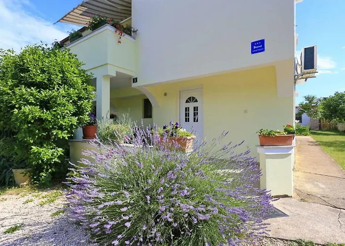 Apartments Romansa