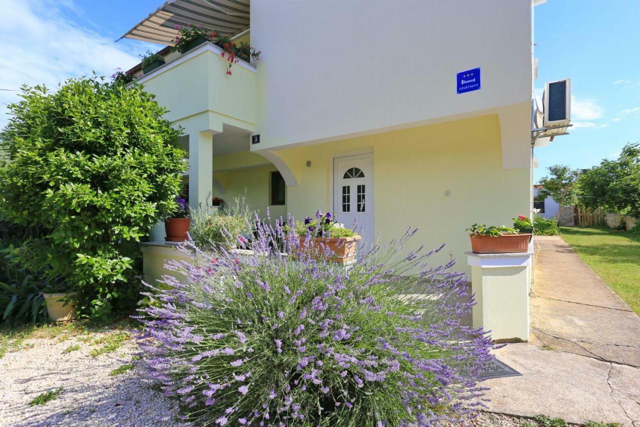Apartment Romansa *