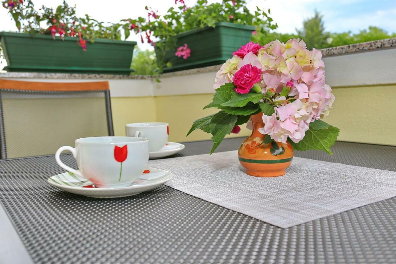 Apartment Romansa *